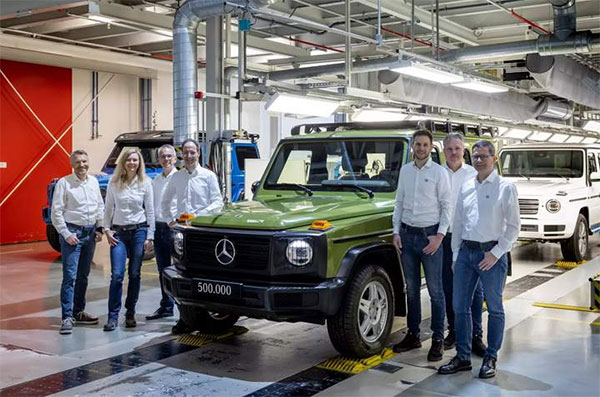 Mercedes-Benz   G-Class 3