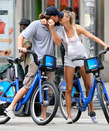 В Нью-Йорку більше не буде швидкісних прокатних скутерів, хіба що електровелосипеди 4