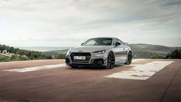  Audi TT  :       1