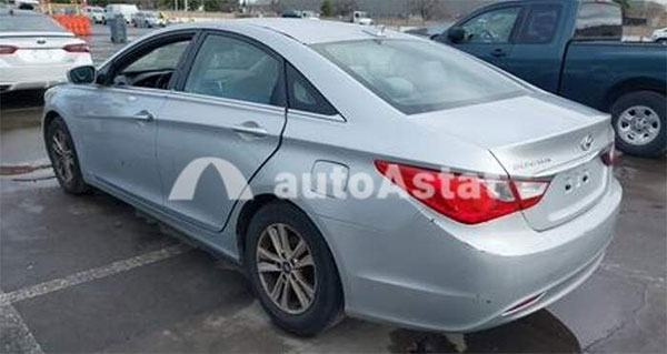  Hyundai Sonata      $25 2