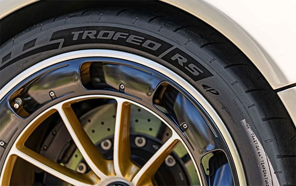   Pirelli     1